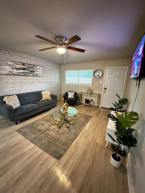 DT Dallas LUXE Urban Oasis 1BD Apt